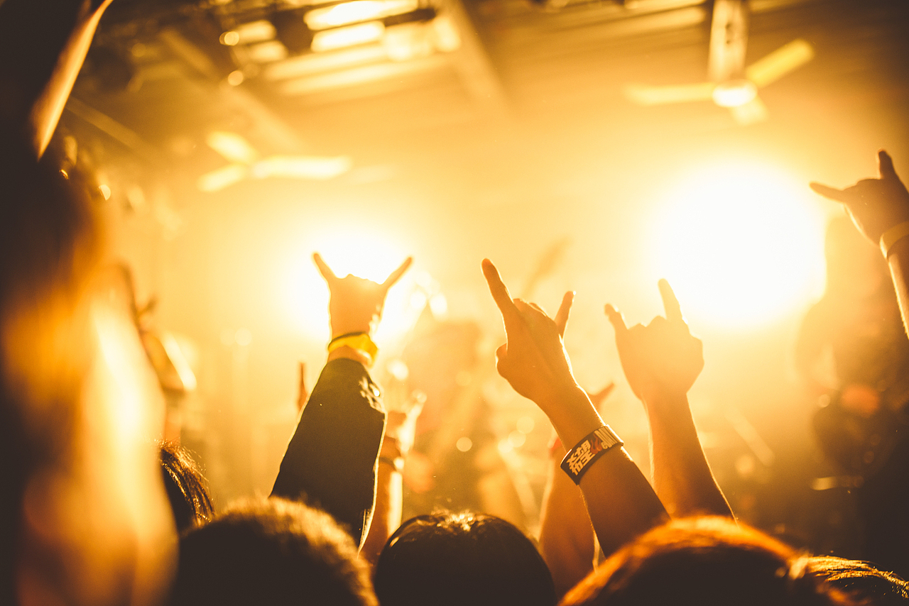 330金属音乐节广州站（图ZMjE4MTU0NjQ=） - 人像摄影 - 站酷设计师凹凸蜀黍原创素材 - 站酷ZCOOL