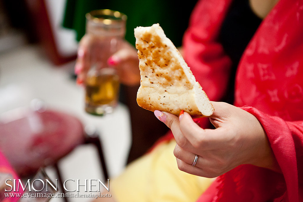 【泰晤士河畔 幸福的味道】纪实婚礼摄影师陈昕 婚礼跟拍作品 伊视觉摄影（图ZMTI5NDczNjA=） - 人像摄影 - 站酷设计师婚礼摄影师陈昕原创素材 - 站酷ZCOOL