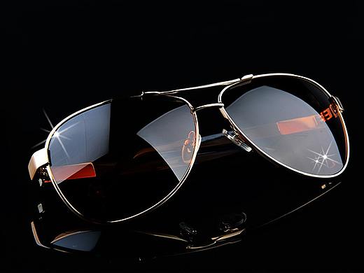 雷朋太陽鏡（個人主頁-ZMzY3NzYwODQ=） - 運營設計 - 站酷設計師乄忄原創(chuàng)素材 - 站酷ZCOOL