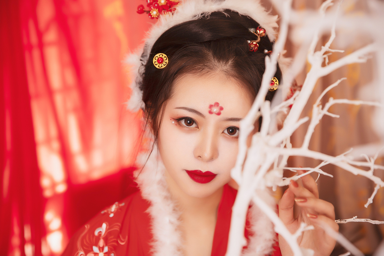 分享收藏致小艾琳云想古风人像摄影65添加表情喜欢ta的作品吗?