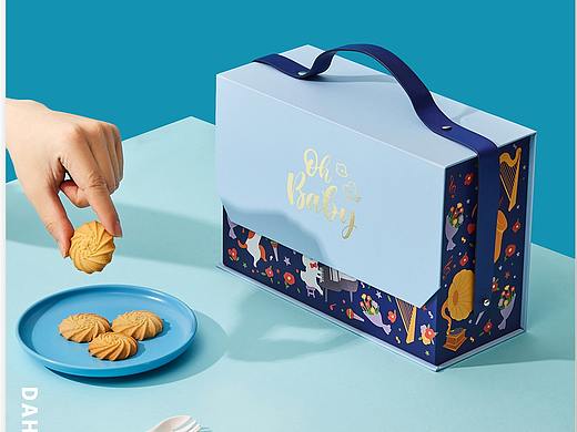 蓝色零食礼盒拍摄