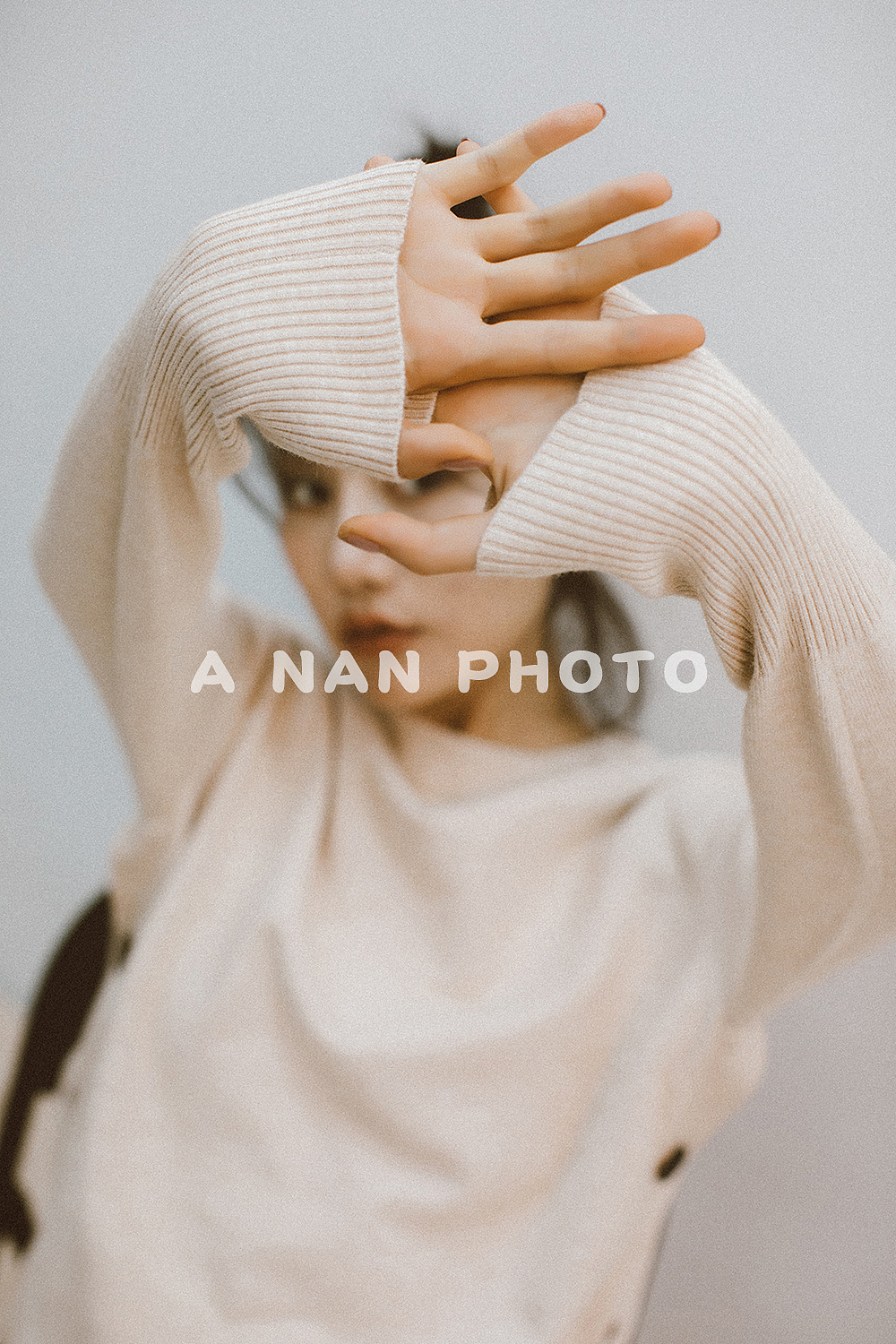 淘宝摄影-毛衣拍摄（图ZMTY4MjMyODI0） - 人像摄影 - 站酷设计师很楠吃葱原创素材 - 站酷ZCOOL