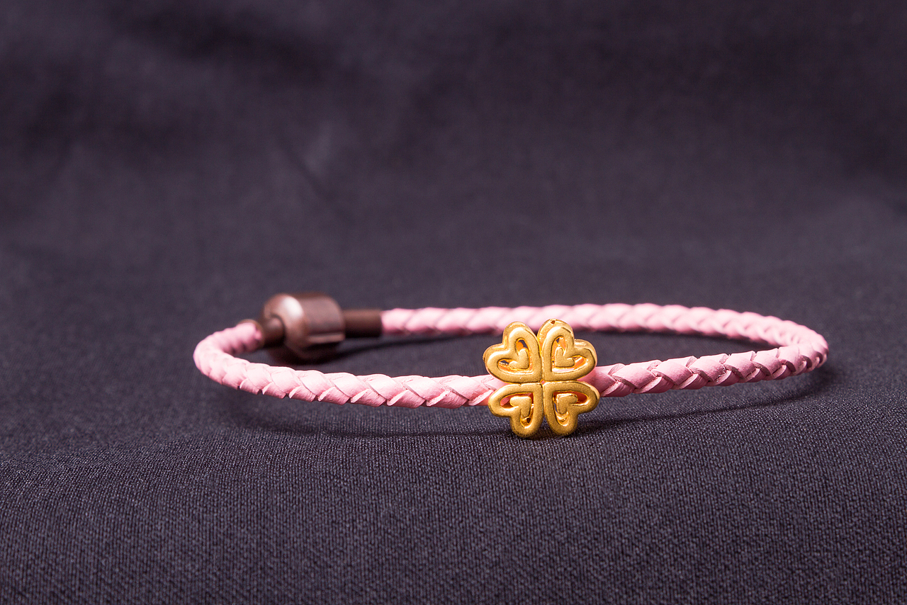 四叶草黄金转运珠 静物拍摄