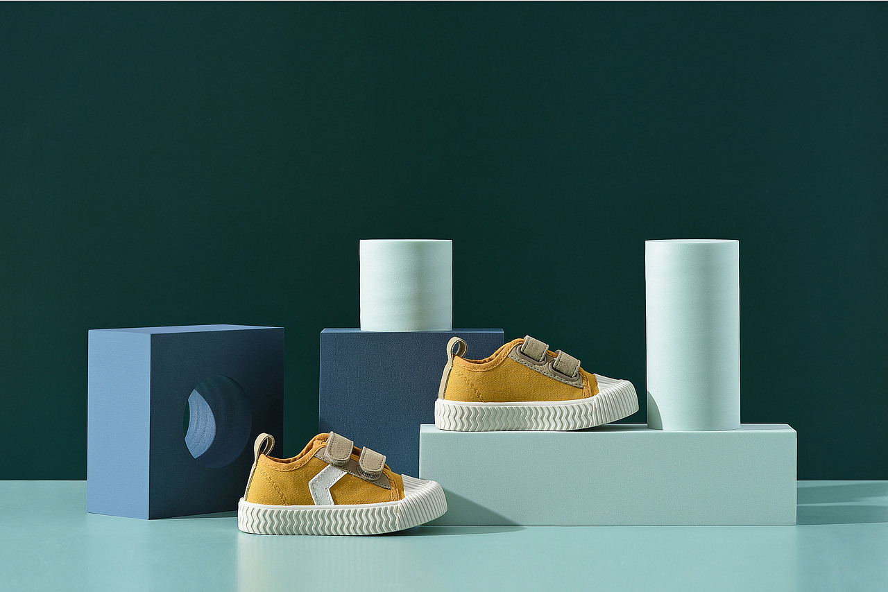 童鞋（图ZMjA5MzE4OTIw） - 产品摄影 - 站酷设计师熊才章原创素材 - 站酷ZCOOL