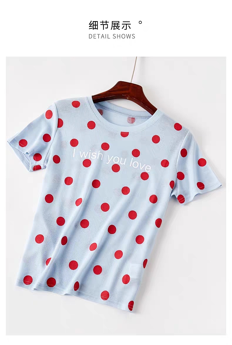 服装摄影师～斑点t恤