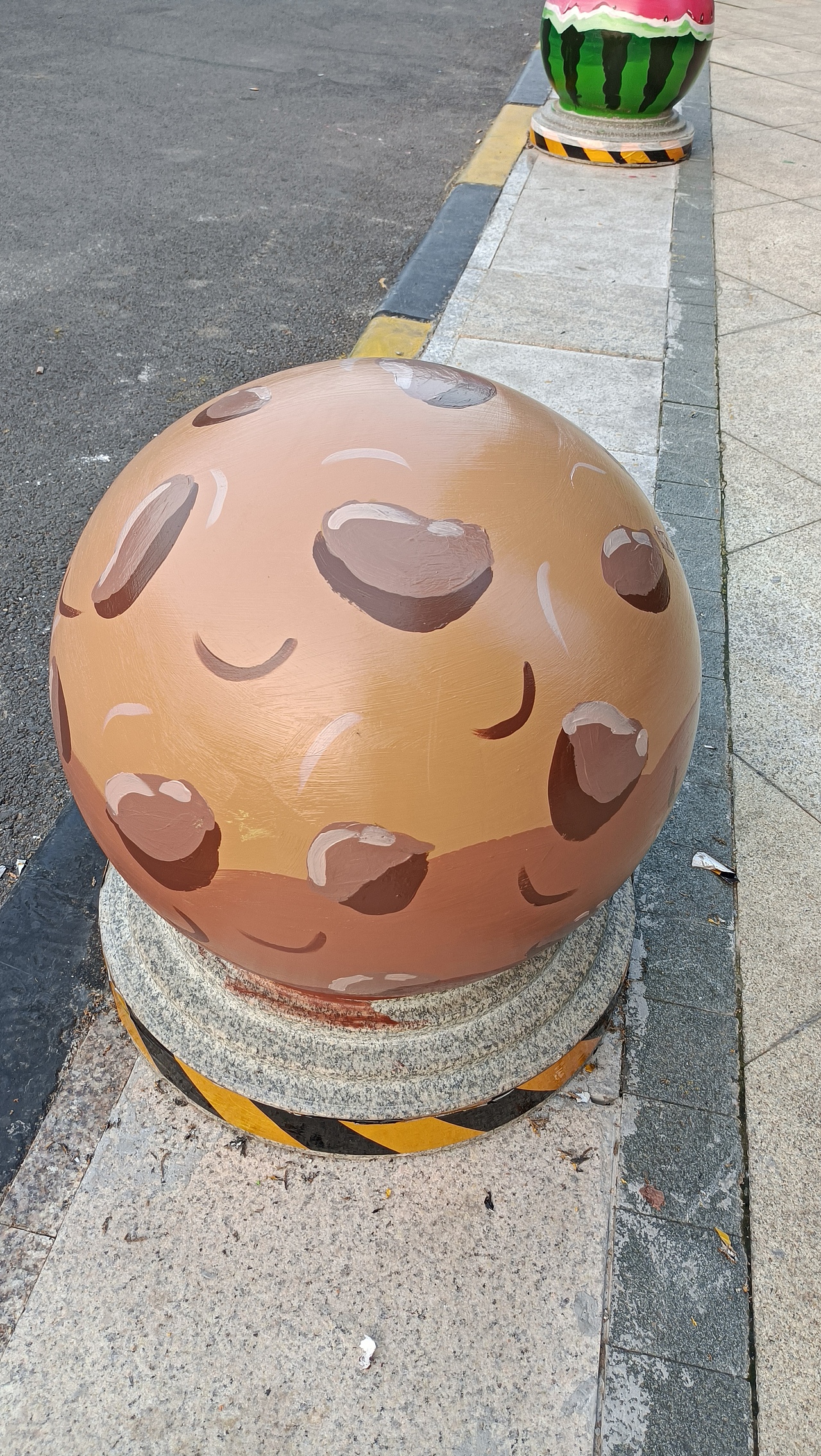 给郑州一个小区画的石墩（图ZMjcxNzU5NzYw） - 绘画 - 站酷设计师夏日黏黏原创素材 - 站酷ZCOOL