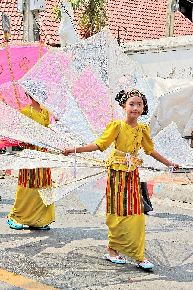 2014泰国泼水节狂欢——清迈古城（图ZMjAwNzY3OTY=） - 风光摄影 - 站酷设计师ellen52188原创素材 - 站酷ZCOOL