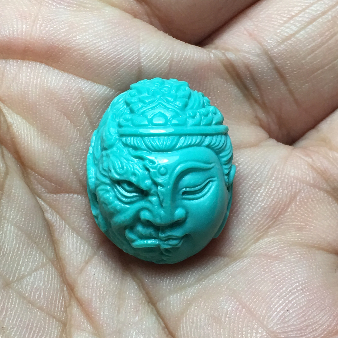 精选原矿高瓷蓝料湖北绿松石,手工精细雕刻.