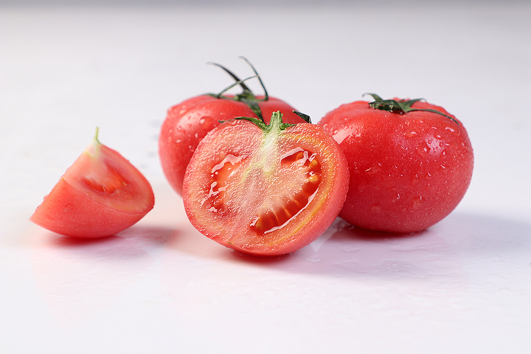春暖花开,毛粉柿子成熟的季节了