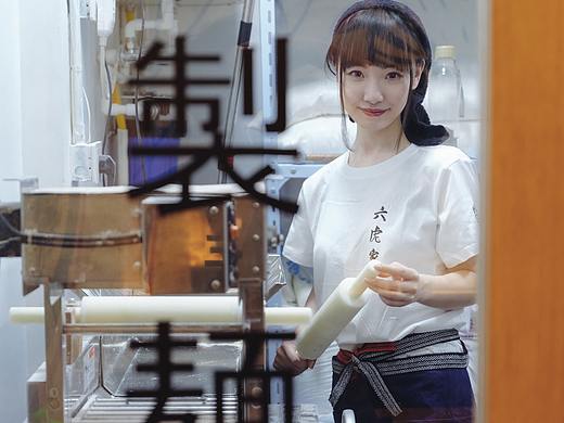 今日服务员小鹿 场地：六虎家