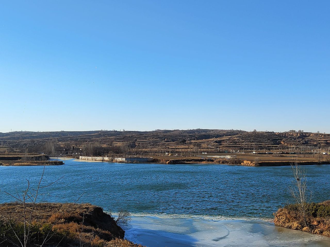 北方的海——魅族18PRO直出（图ZMzI1ODIyNTg0） - 风光摄影 - 站酷设计师第三少年原创素材 - 站酷ZCOOL