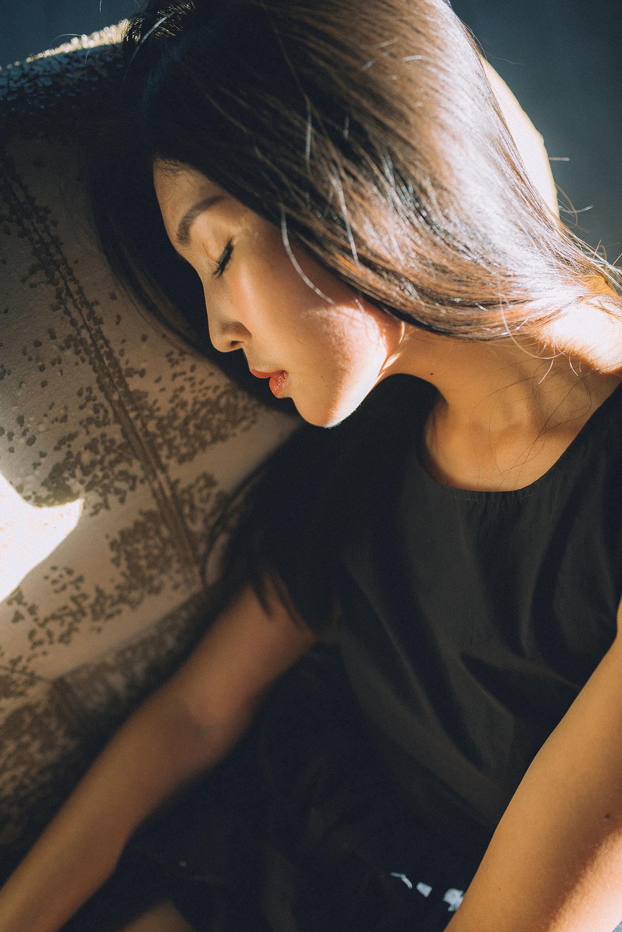 阳光下的人（图ZODc5Njc4ODg=） - 人像摄影 - 站酷设计师zengphoto原创素材 - 站酷ZCOOL