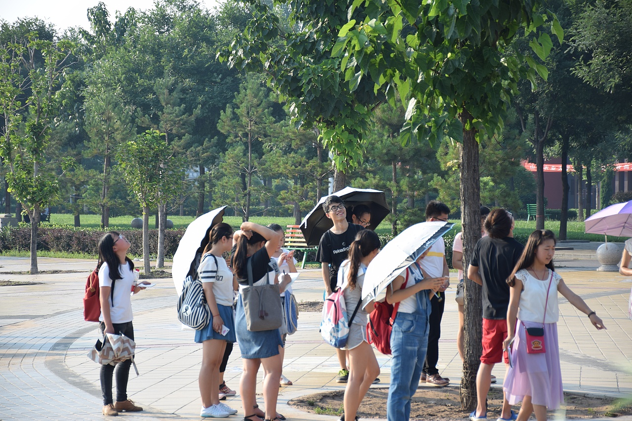 晋绘手绘暑假班学生照片（图ZNjYxMzUyMDA=） - 人像摄影 - 站酷设计师晋绘手绘原创素材 - 站酷ZCOOL