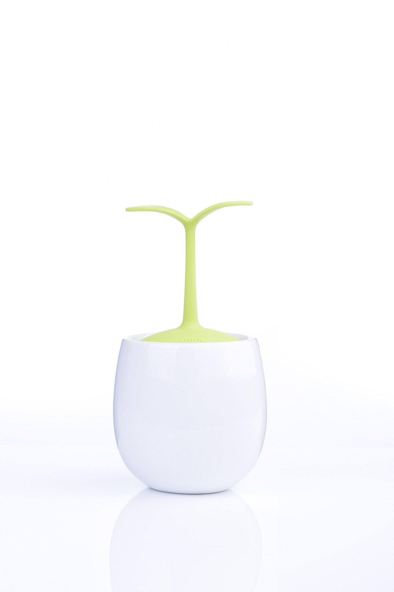 白色的悬浮杯子|摄影|产品|k_a_ch_a - 原创作品 - 站酷 (zcool)