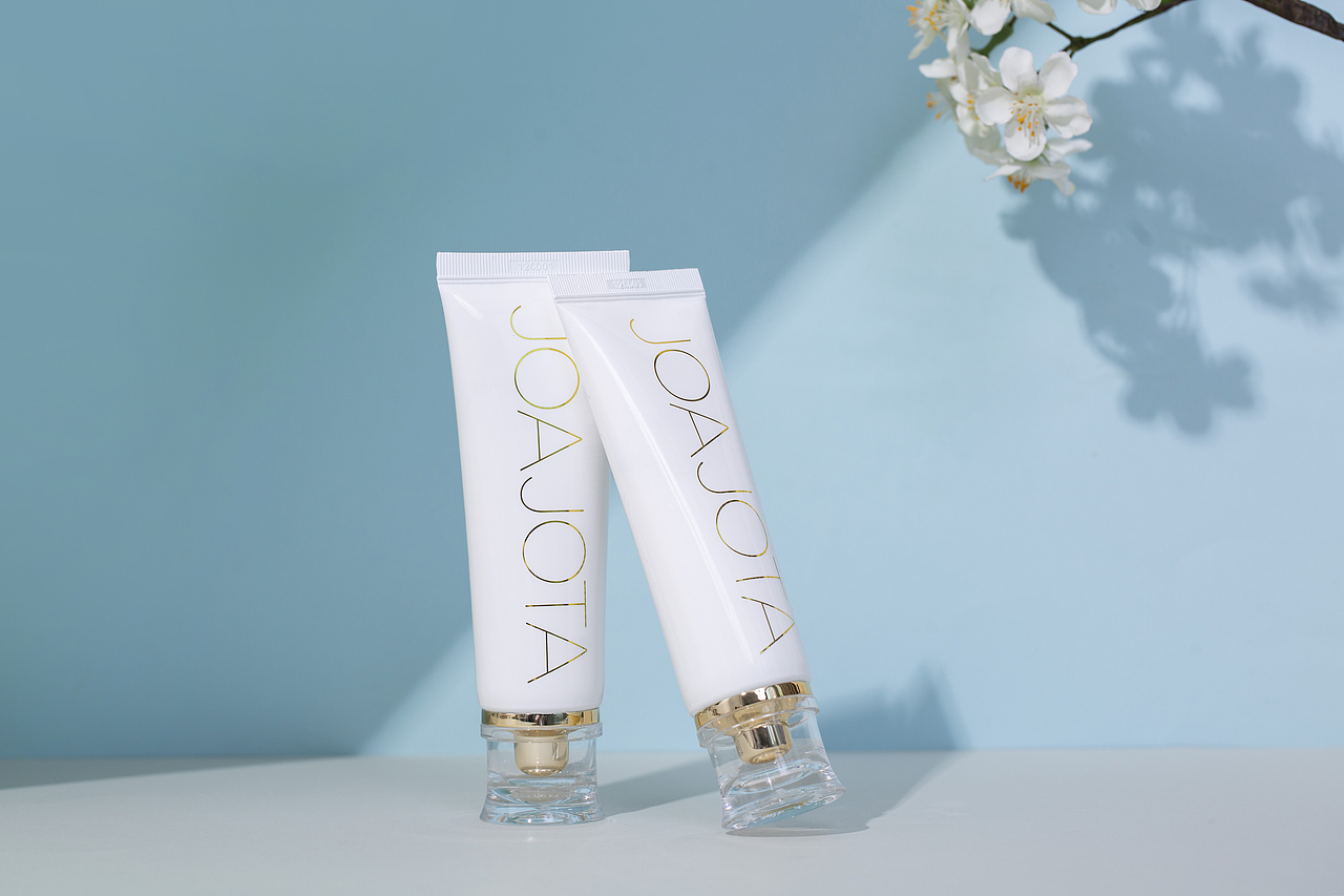 joajota玻尿酸水润洁净洗面奶