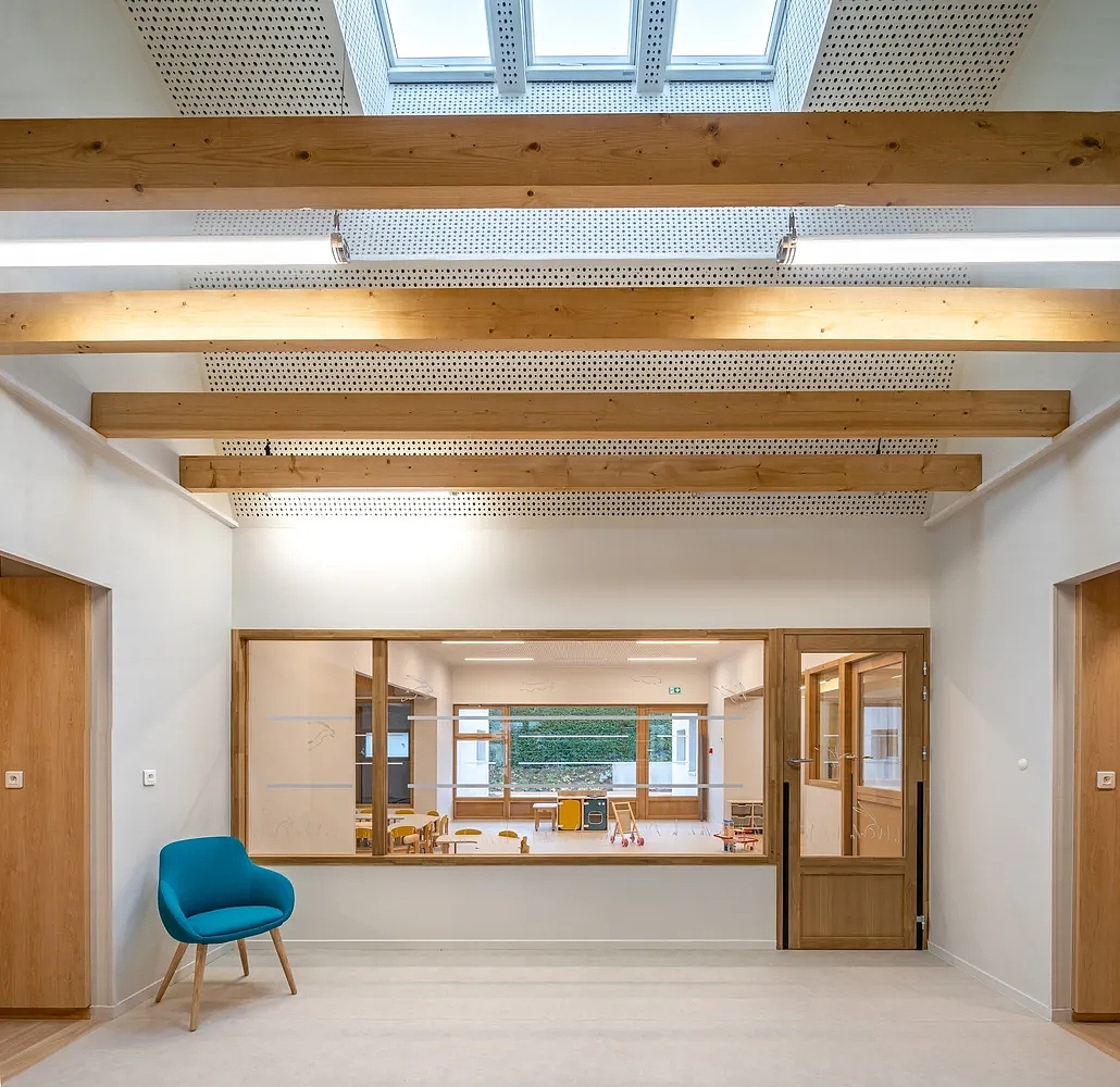 幼儿园设计丨潜望镜天窗,双鹅日托中心