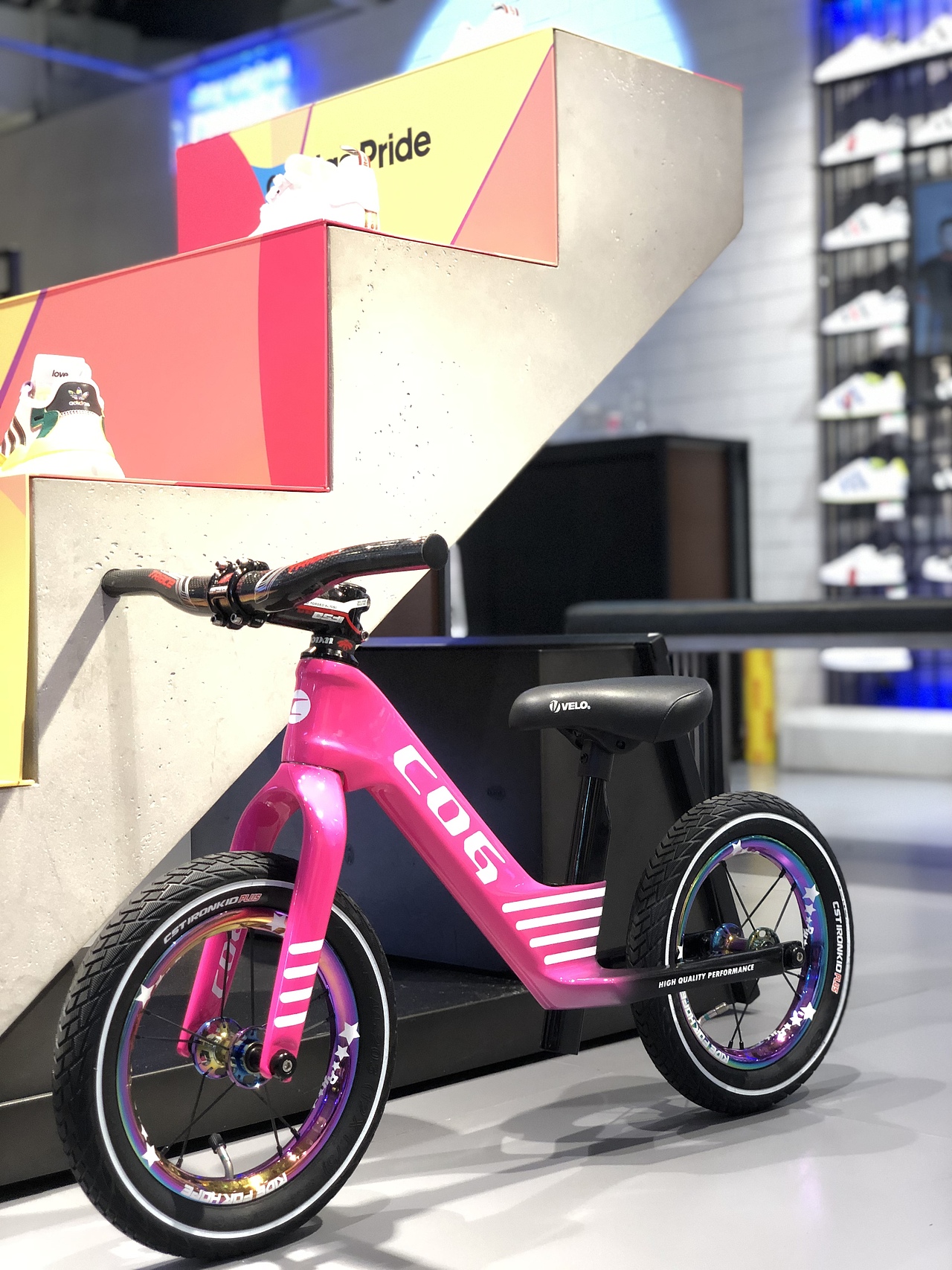 cogpinkbikekids一款精致的儿童平衡车