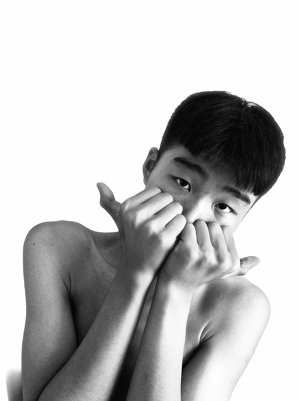 iPhone过度曝光（图ZMjM3Nzc4ODI4） - 人像摄影 - 站酷设计师babyfive555原创素材 - 站酷ZCOOL