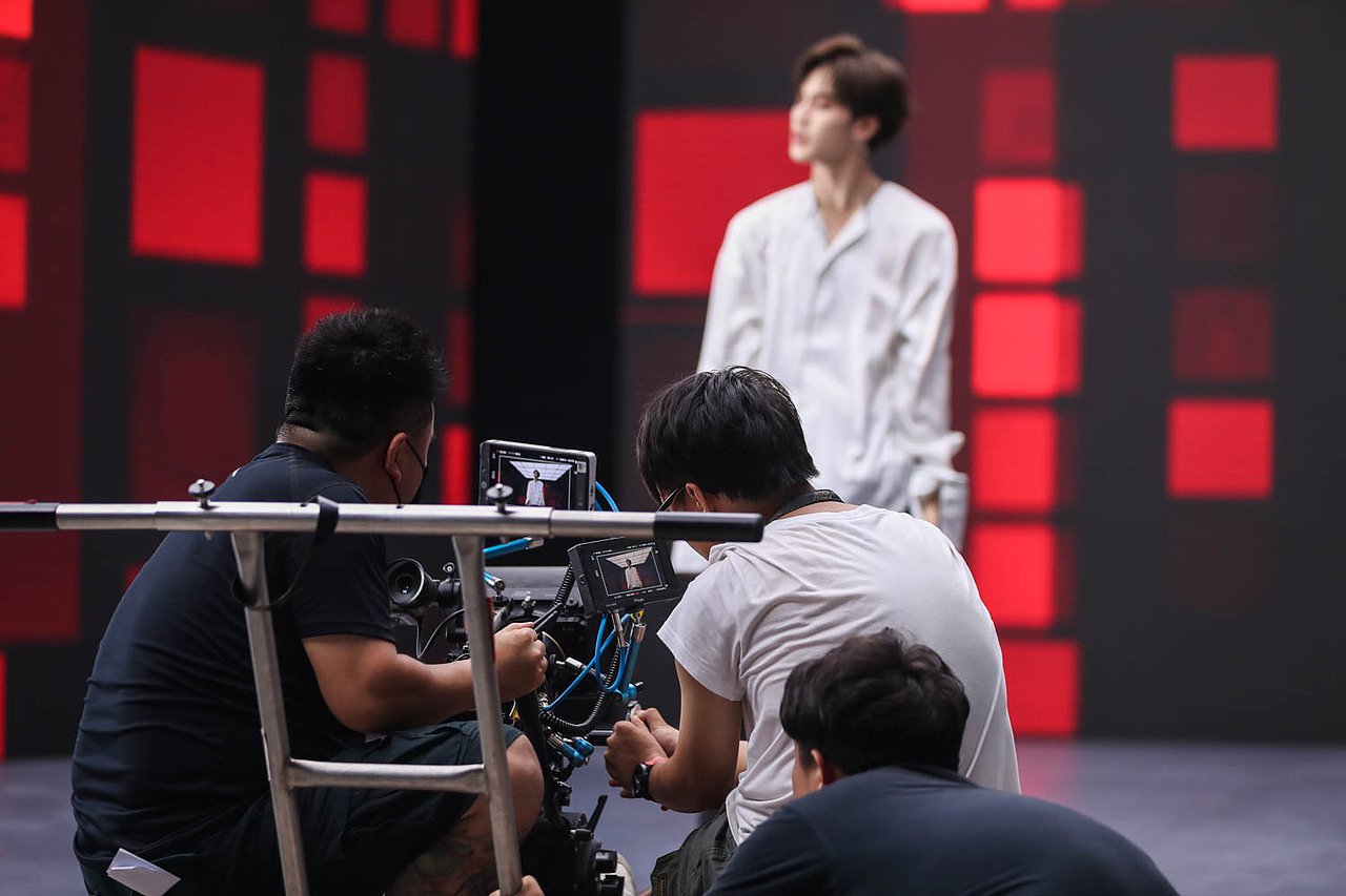 完美日记&朱正廷 MINTAKA PRESENTS（图ZMjQxNDk0MDgw） - 宣传片 - 站酷设计师MINTAKA原创素材 - 站酷ZCOOL