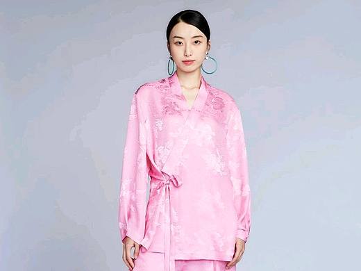 服装广告