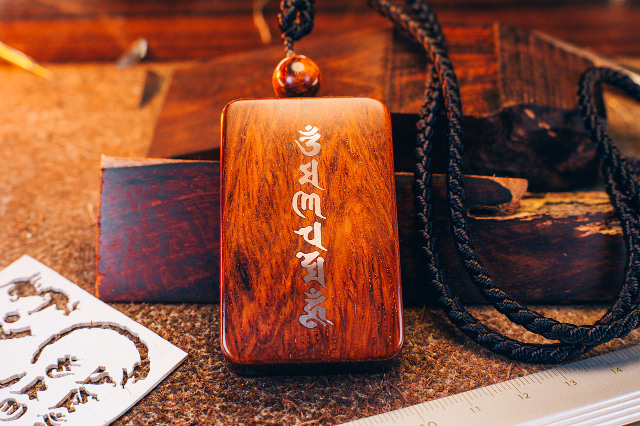 小叶紫檀嵌银，瓦当龙（图ZMjc0MTI0Mjc2） - 其他手工艺 - 站酷设计师易水癫原创素材 - 站酷ZCOOL