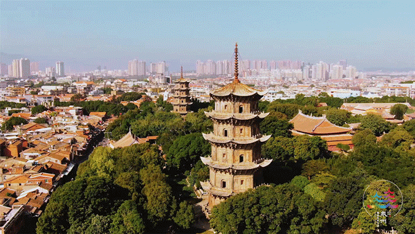 曾经有人说这里“半城烟火半城仙”的古城