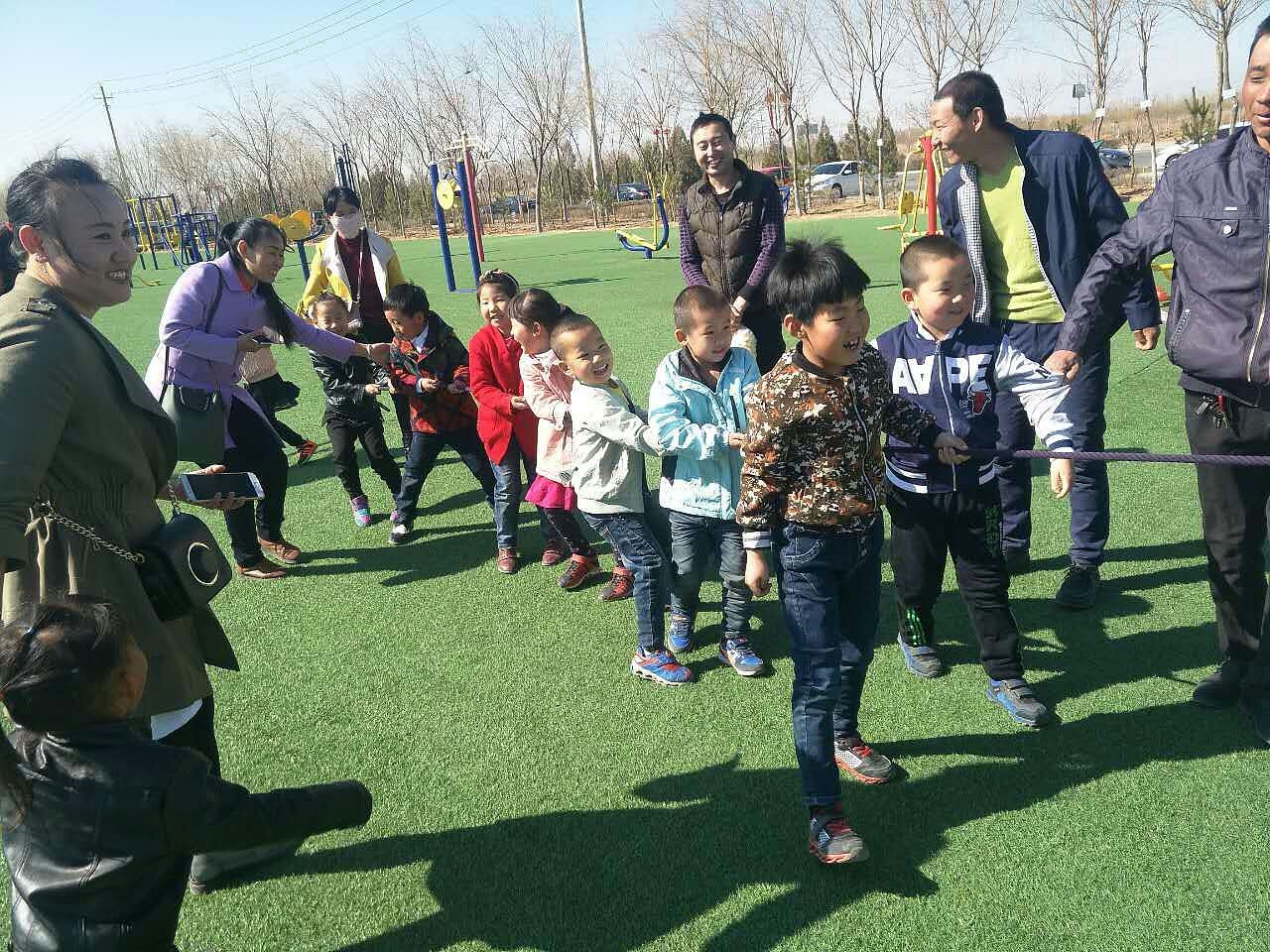 巴音镇幼儿园草莓二班春游亲子活动 2017.4.2