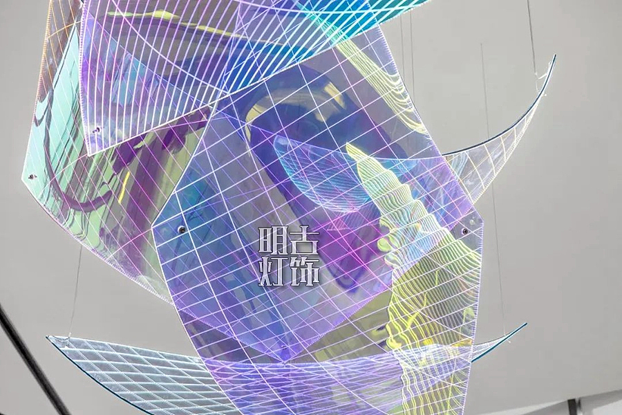 渐变炫彩色艺术吊灯定制