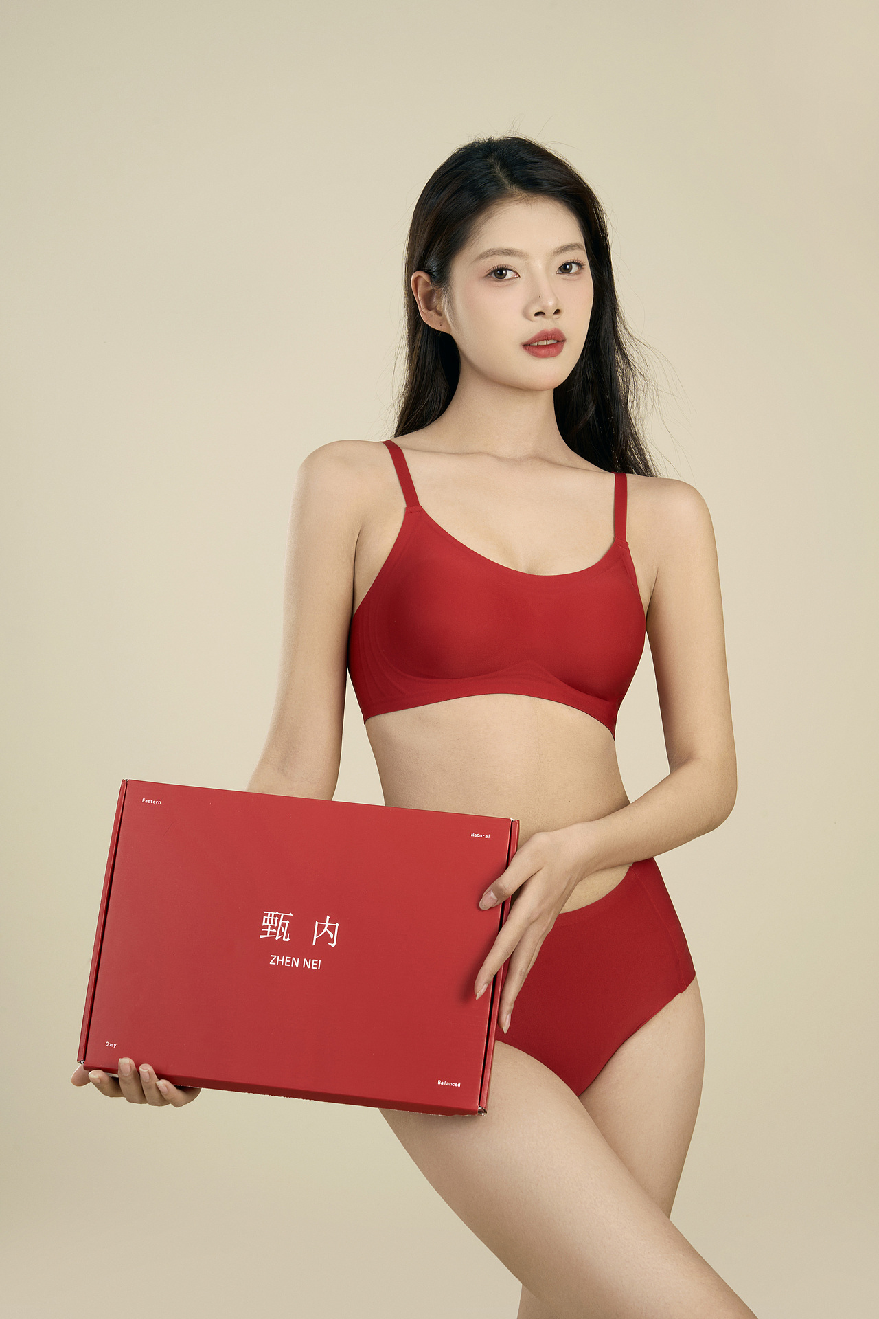 甄内胸贴及内衣，品牌风格静物拍摄