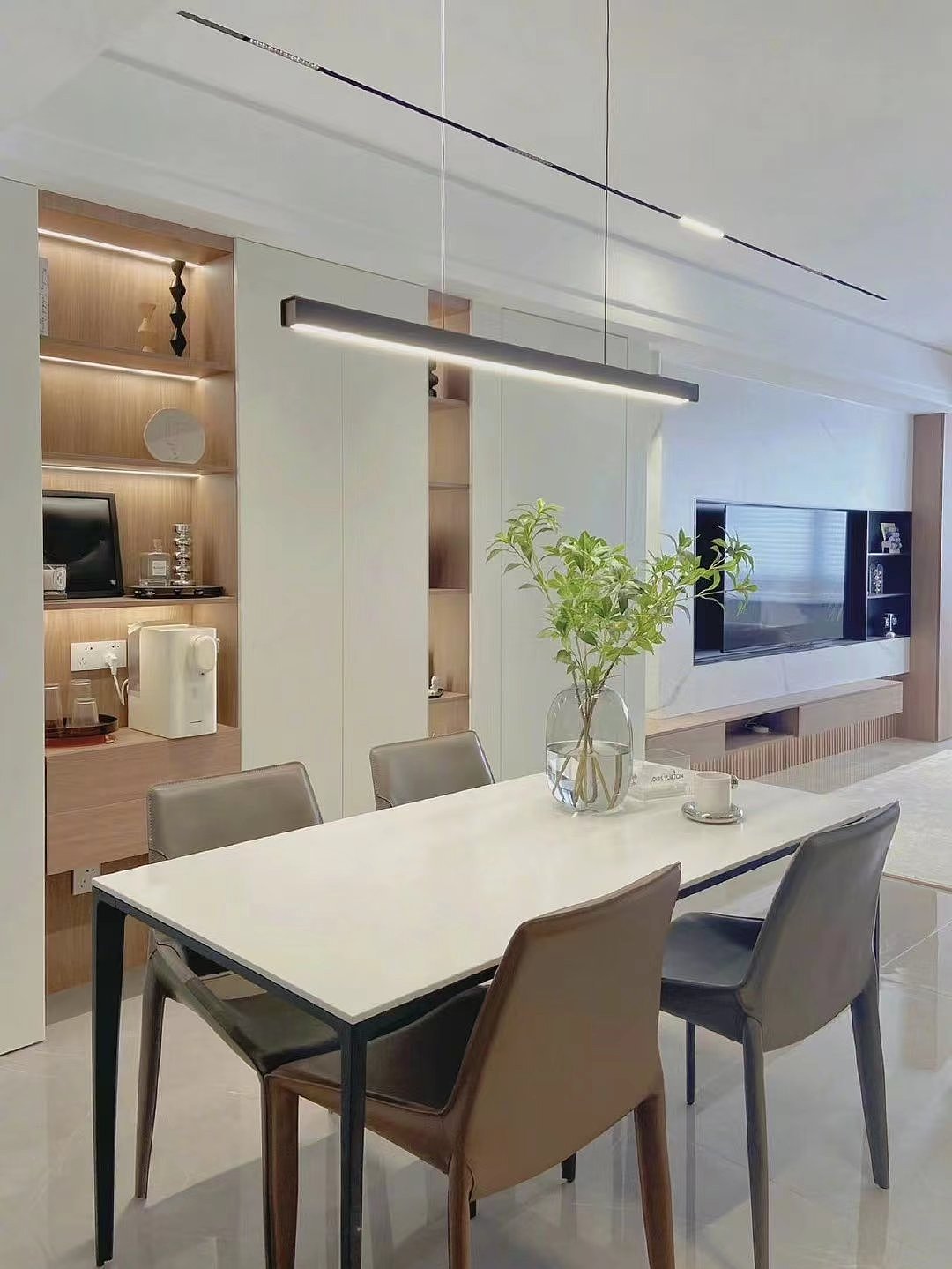 小户型现代简约风，整体搭配白色为主原木点缀！（图ZMzE3ODYzODQ0） - 家装设计 - 站酷设计师桃花摘酒原创素材 - 站酷ZCOOL