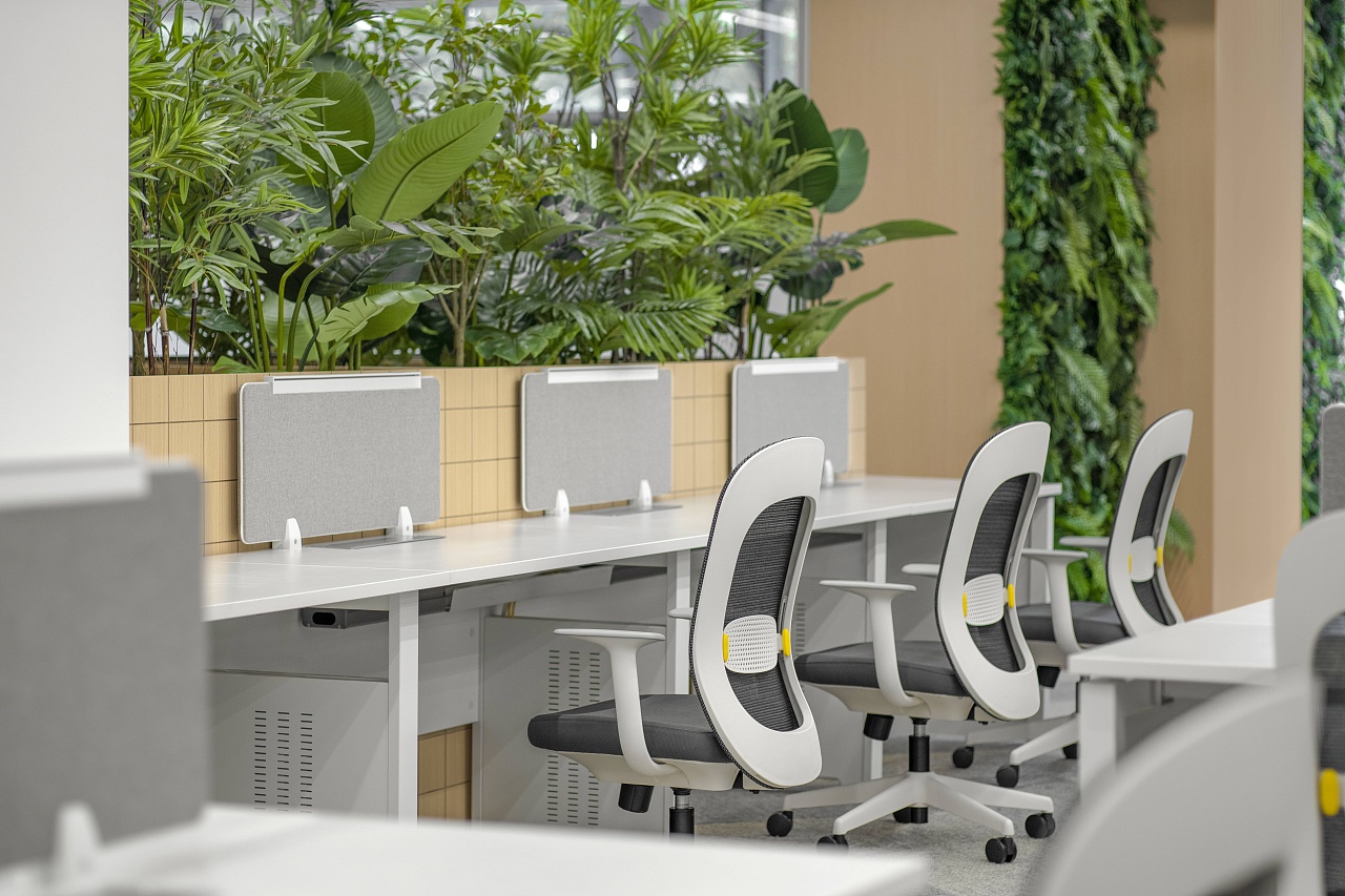 思如泉涌,绿意盎然 | 无变科技新总部办公室