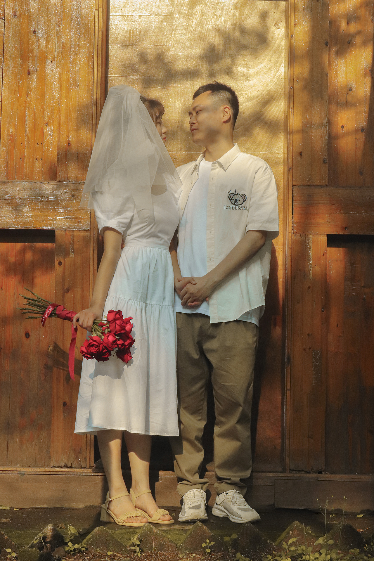 明天她要嫁给他了