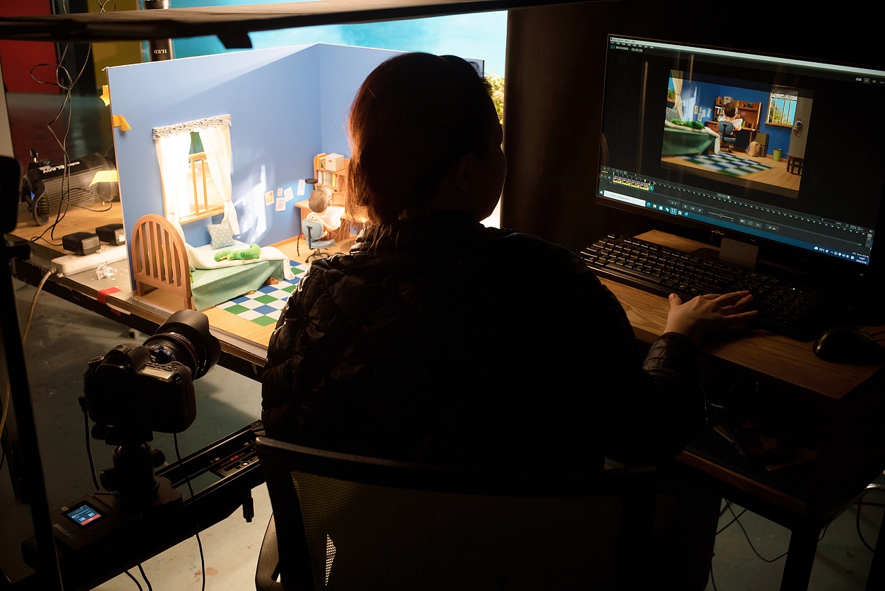 有道纵横偶定格动画:这是多动症小朋友眼中的世界吗?