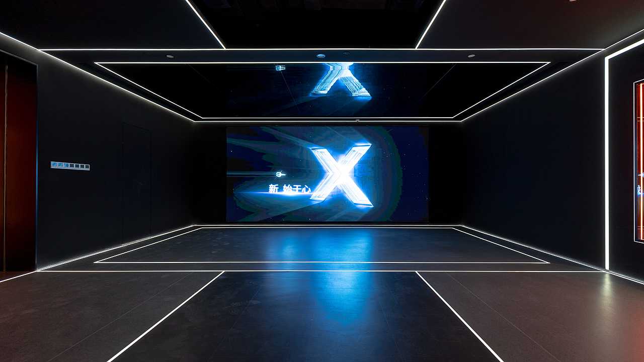 全景新纶 主题影片
主题影片是进入展厅的第一个驻足点。影片将展示全球新材料产业发展历程,以恢弘的画面、震撼的音乐激发访客对中国新材料产业发展现状思考;同时展示新纶全球产业布局,国产化的使命,凸显前瞻视野的企业精神。