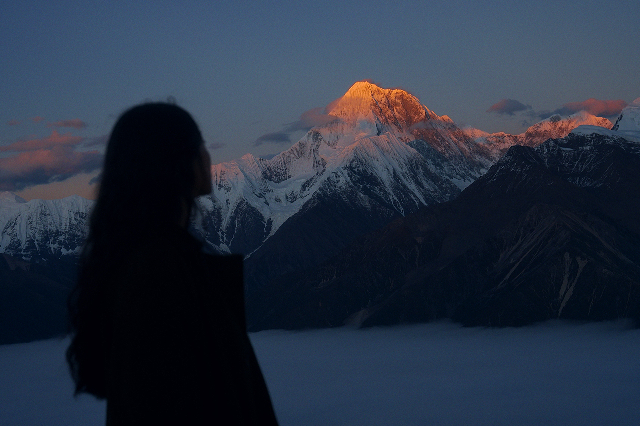 努力走着，为一份温柔的着落（图ZMzMwOTYxODY0） - 人像摄影 - 站酷设计师白山Gavin原创素材 - 站酷ZCOOL