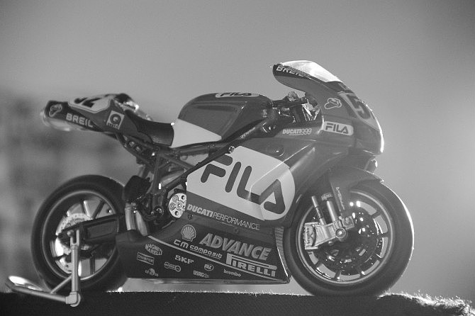 摩托车（图ZMzM5ODc2NzY=） - 产品摄影 - 站酷设计师bing9118_白冰原创素材 - 站酷ZCOOL