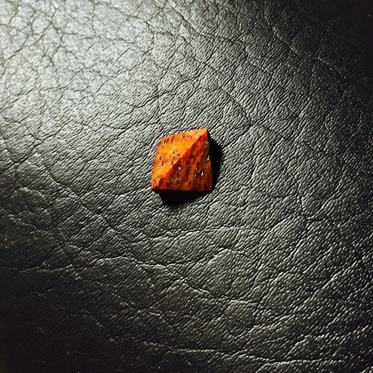 手工定制木质耳钉