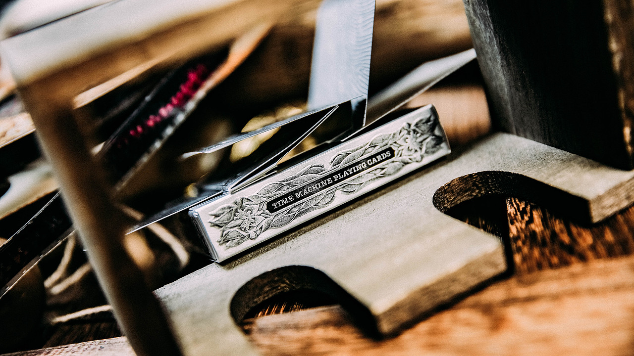 Time Machine 时光机收藏纸牌扑克套装礼盒设计