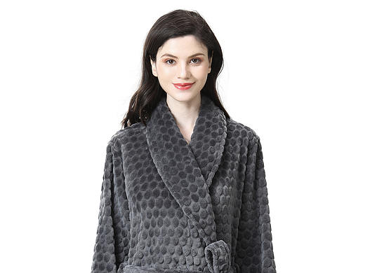 服装电商摄影作品，浴袍平面拍摄。