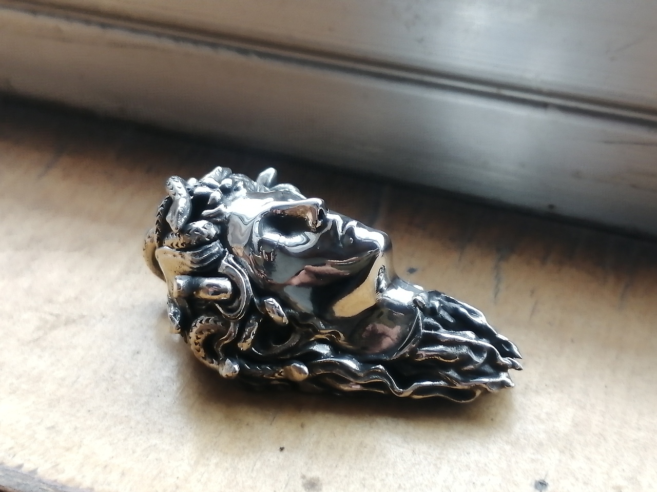 石化？美杜莎的凝视（图ZMTk5MTA0MTg4） - 首饰设计 - 站酷设计师小喬设计原创素材 - 站酷ZCOOL