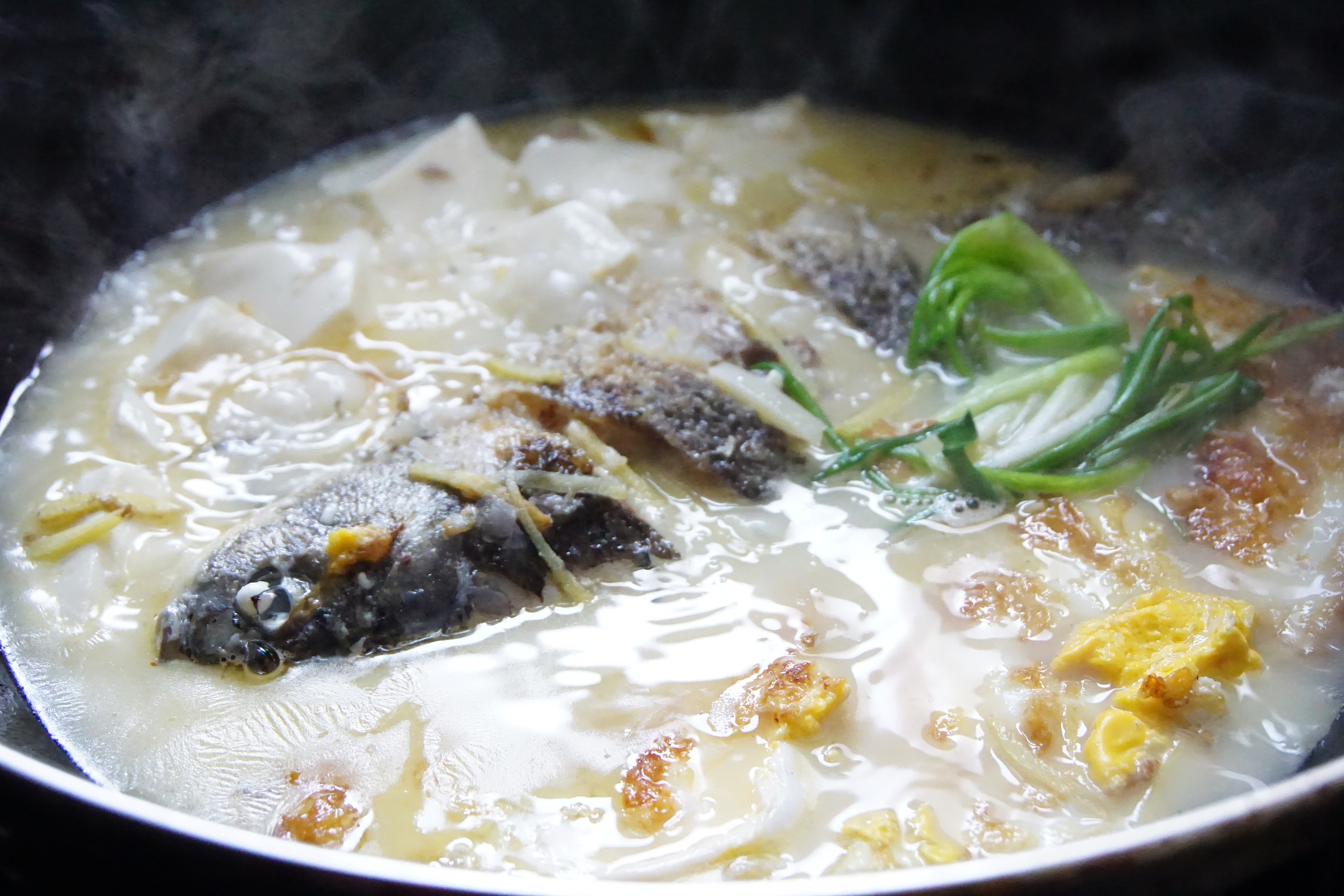 鱼头豆腐汤的做法_【图解】鱼头豆腐汤怎么做如何做好吃_鱼头豆腐汤家常做法大全_LorraineYang_豆果美食