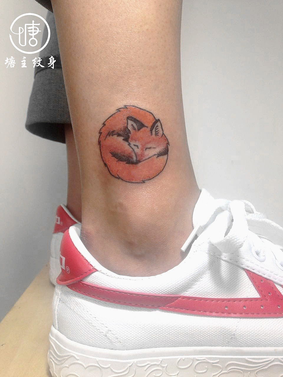 狐狸纹身,小图纹身,线条纹身,小清新纹身,个性纹身图案,塘主开运纹身