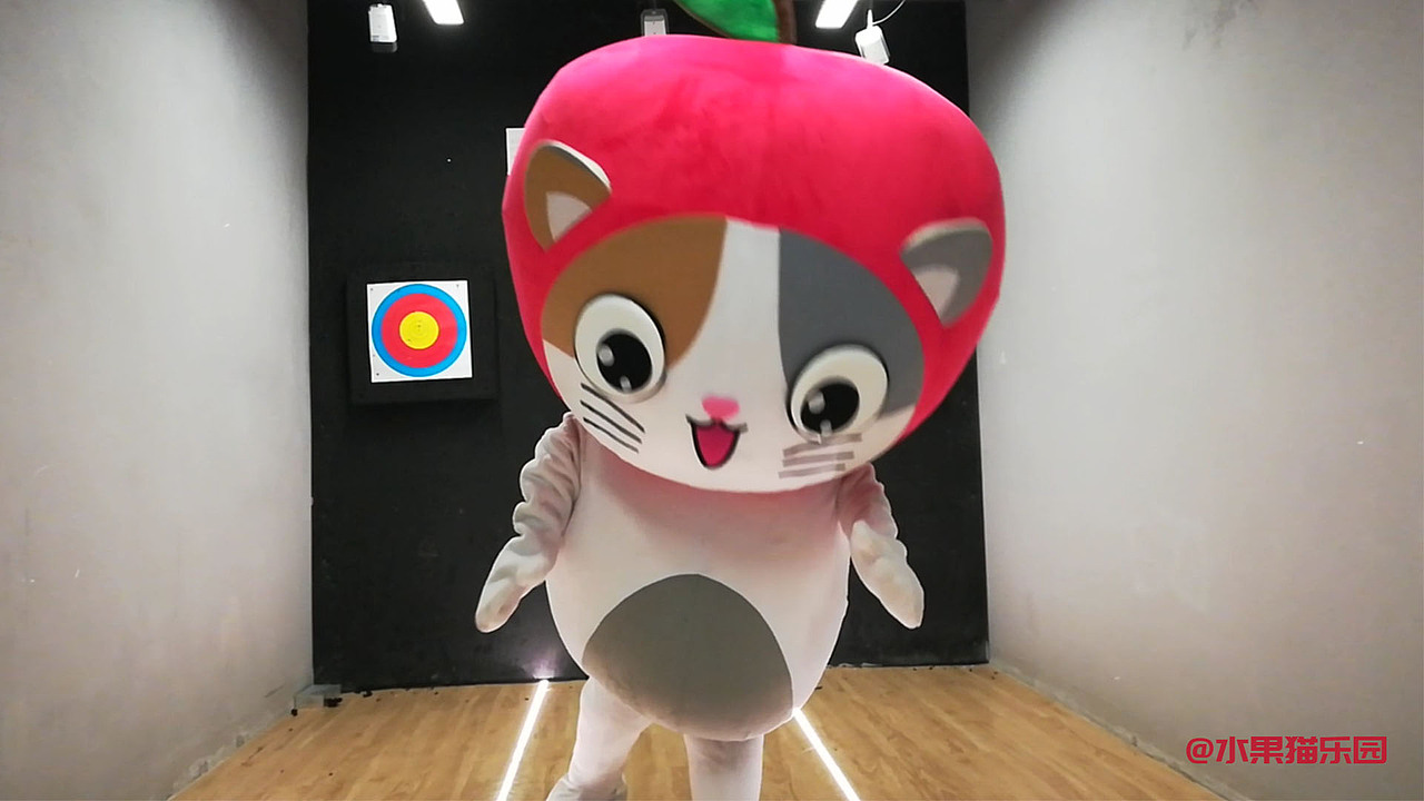 苹果猫人偶轰趴聚会