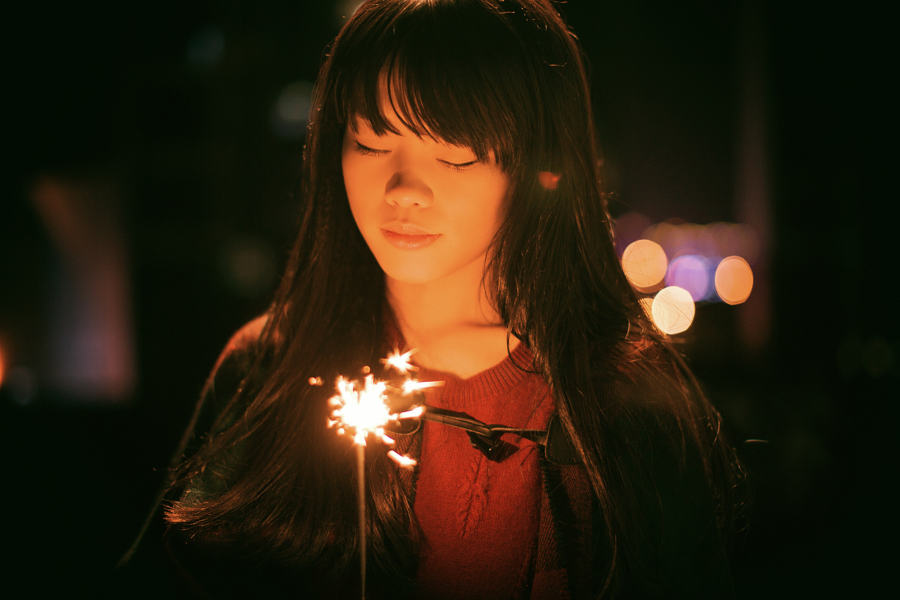 烟花易冷人愈暖