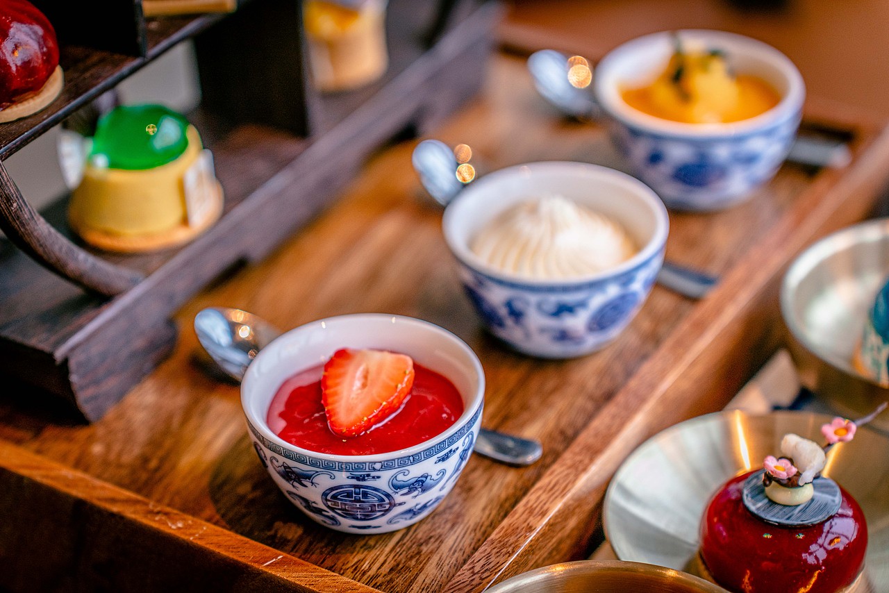 丽思卡尔顿故宫下午茶（图ZMzIxNzIyMTM2） - 美食摄影 - 站酷设计师zihuatanejo1997原创素材 - 站酷ZCOOL