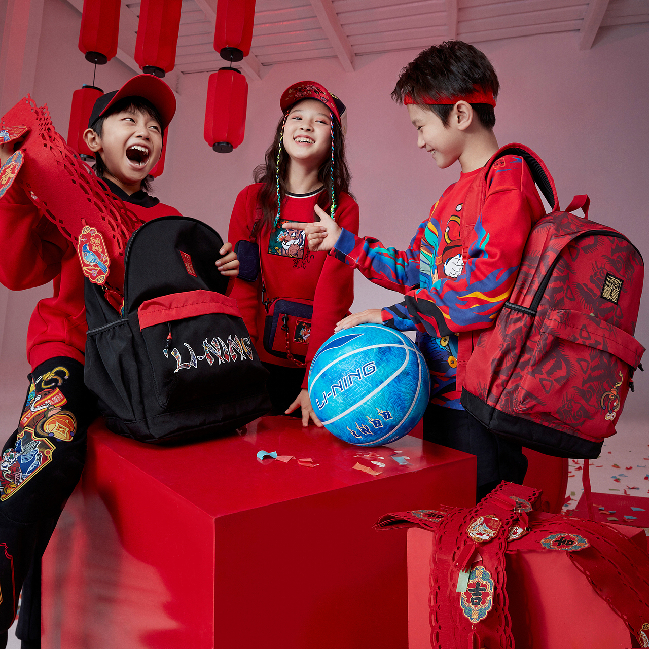 李宁young x #如虎添翼# 新年主题服装拍摄