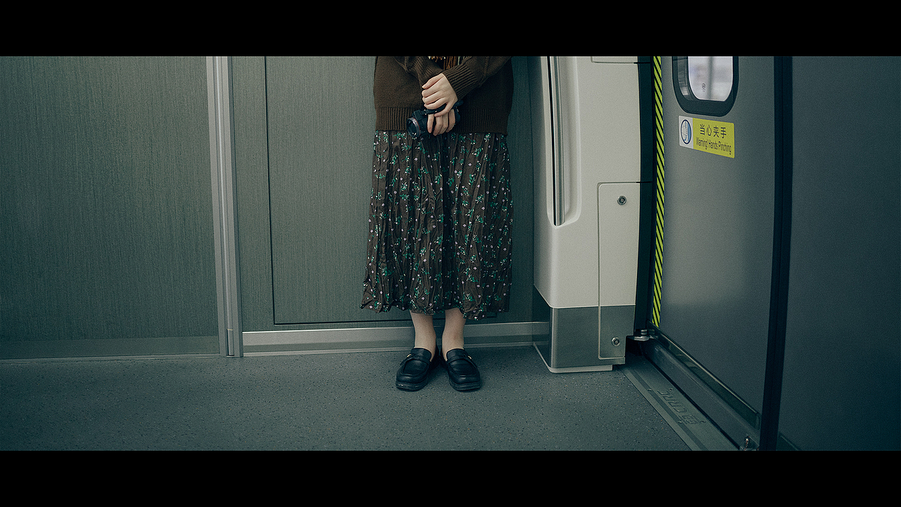 开往春天的列车（图ZMzYwMTczNTg4） - 人像摄影 - 站酷设计师非凡视觉设计123原创素材 - 站酷ZCOOL