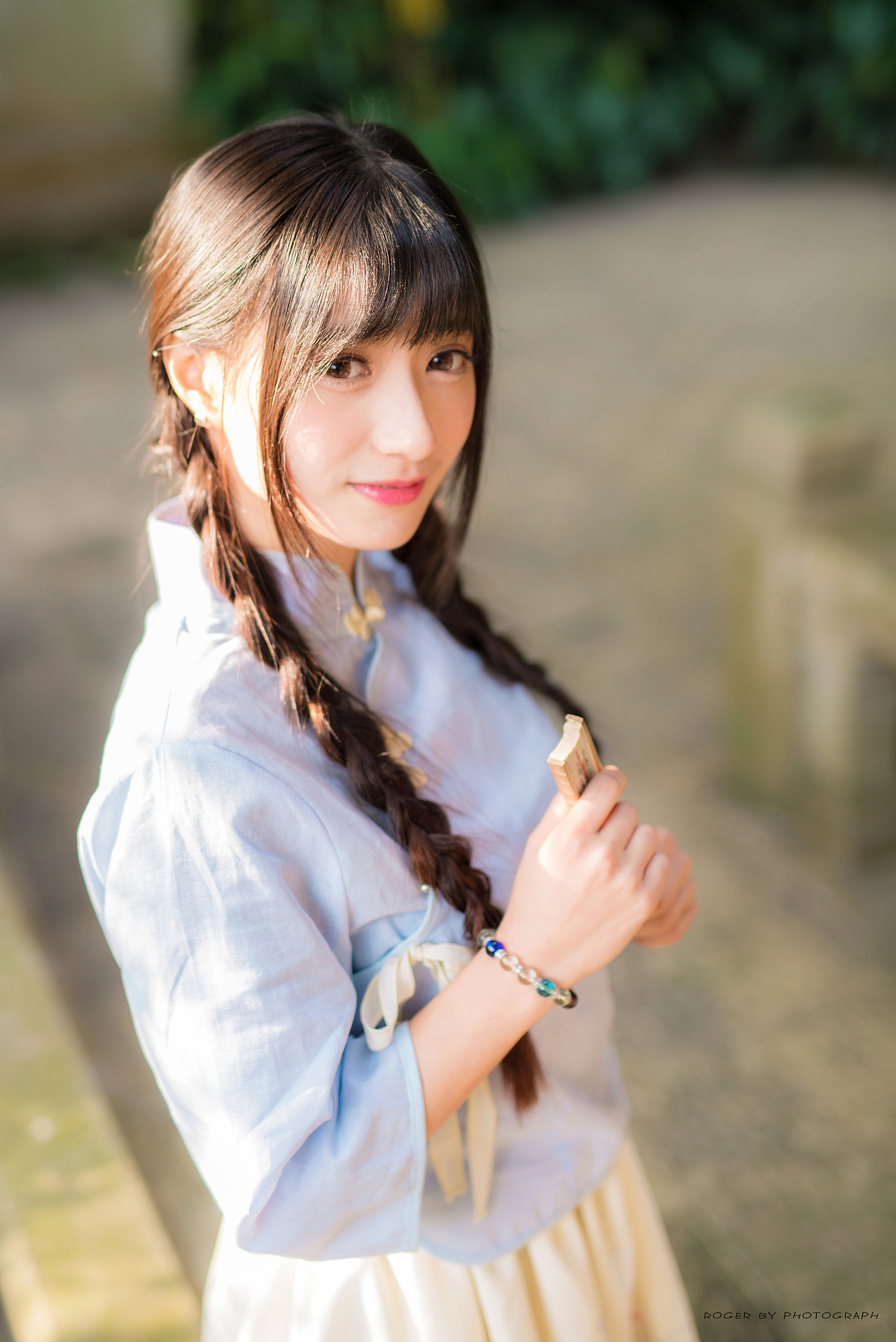 臨水照花人（圖ZNDAwNzM3MTY=） - 人像攝影 - 站酷設(shè)計師大眼祥原創(chuàng)素材 - 站酷ZCOOL