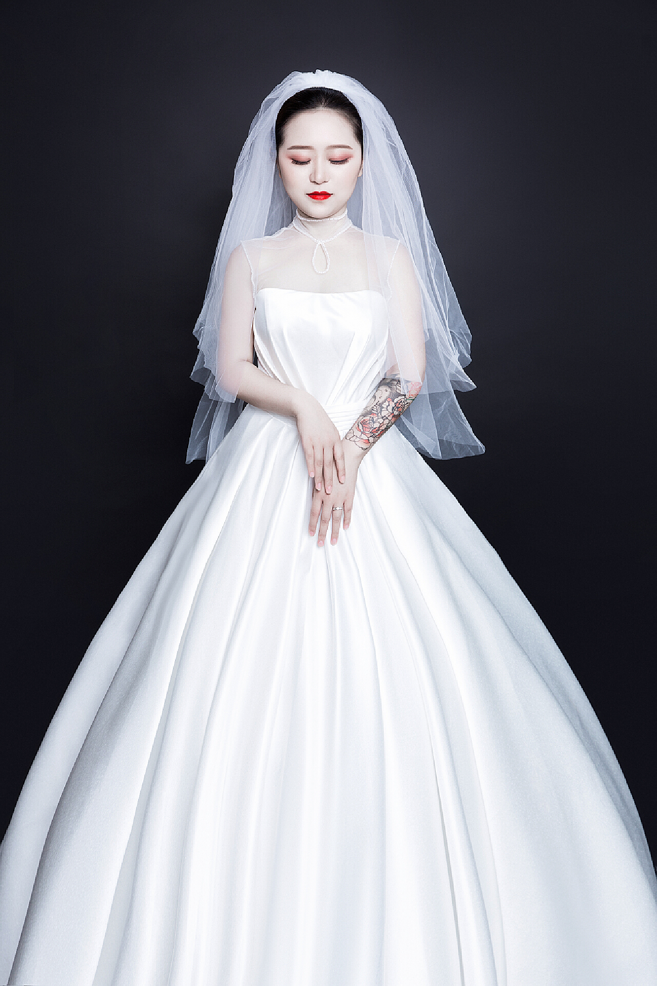 【拂白婚纱】皇后领大拖尾- 拂白高定婚纱的作品【婚礼纪】