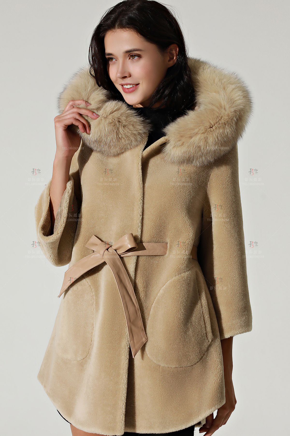 服装模特拍摄 女装外模 毛呢大衣服装网店上新图片网拍